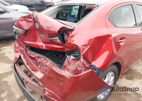 2016 Scion Ia z USA, uszkodzony, nr VIN 3MYDLBZV4GY101384